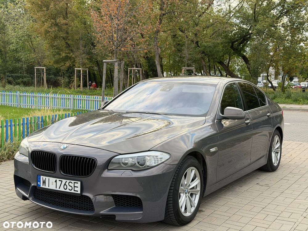 BMW Seria 5 525d xDrive - 2