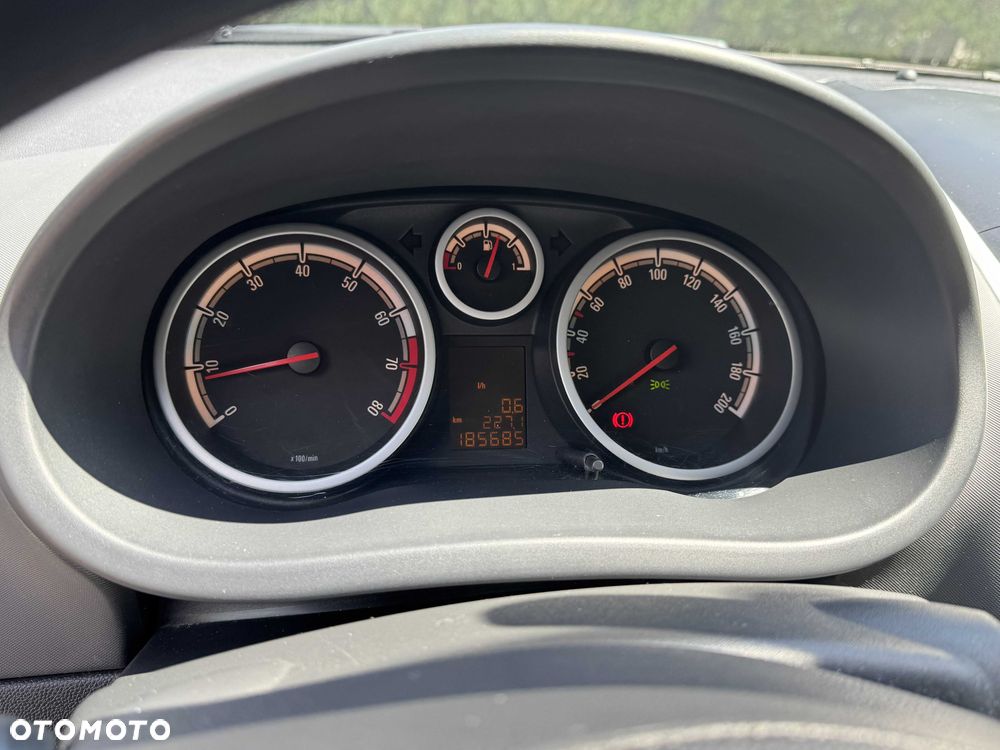 Opel Corsa - 6