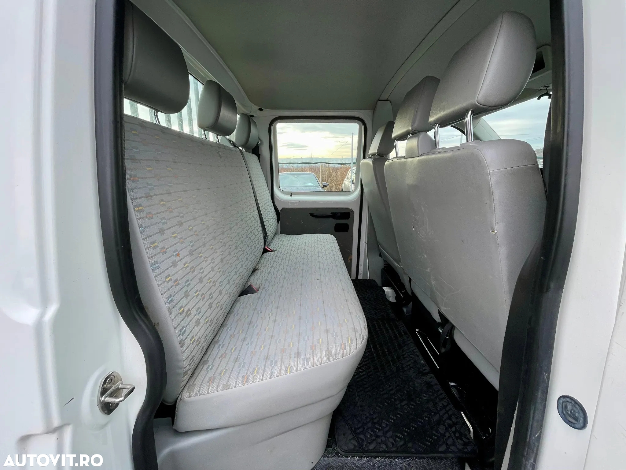 Volkswagen Transporter - 26