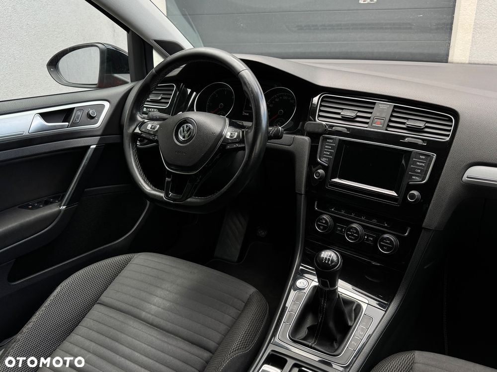 Volkswagen Golf 2.0 BlueTDI Cup - 24