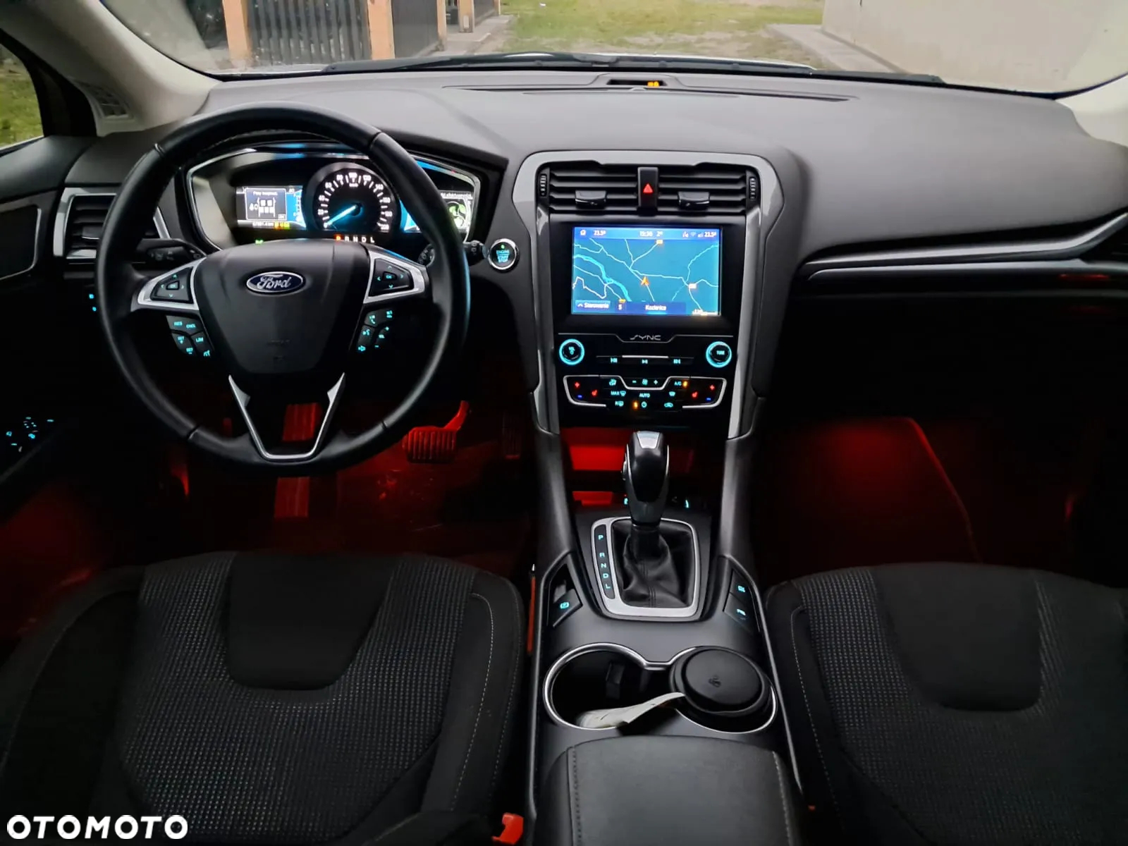 Ford Mondeo Turnier 2.0 Ti-VCT Hybrid Business Edition - 32