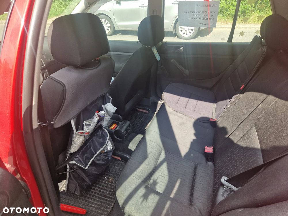 Volkswagen Golf - 10