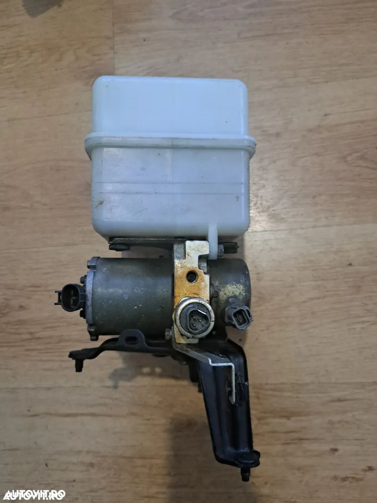 Pompa suspensie AHC pompa si motor de control al inaltimii Originala Toyota J100 Lexus LX470 - 1
