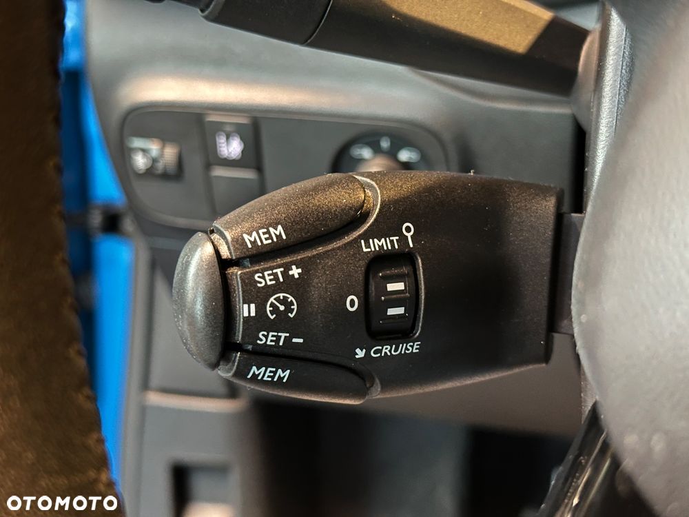 Citroën C3 1.2 PureTech Shine - 24