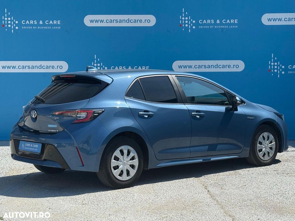Toyota Corolla - 5