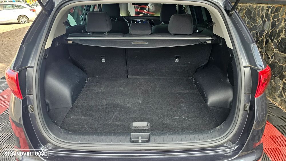 Kia Sportage 1.6 GDI ISG LX - 25