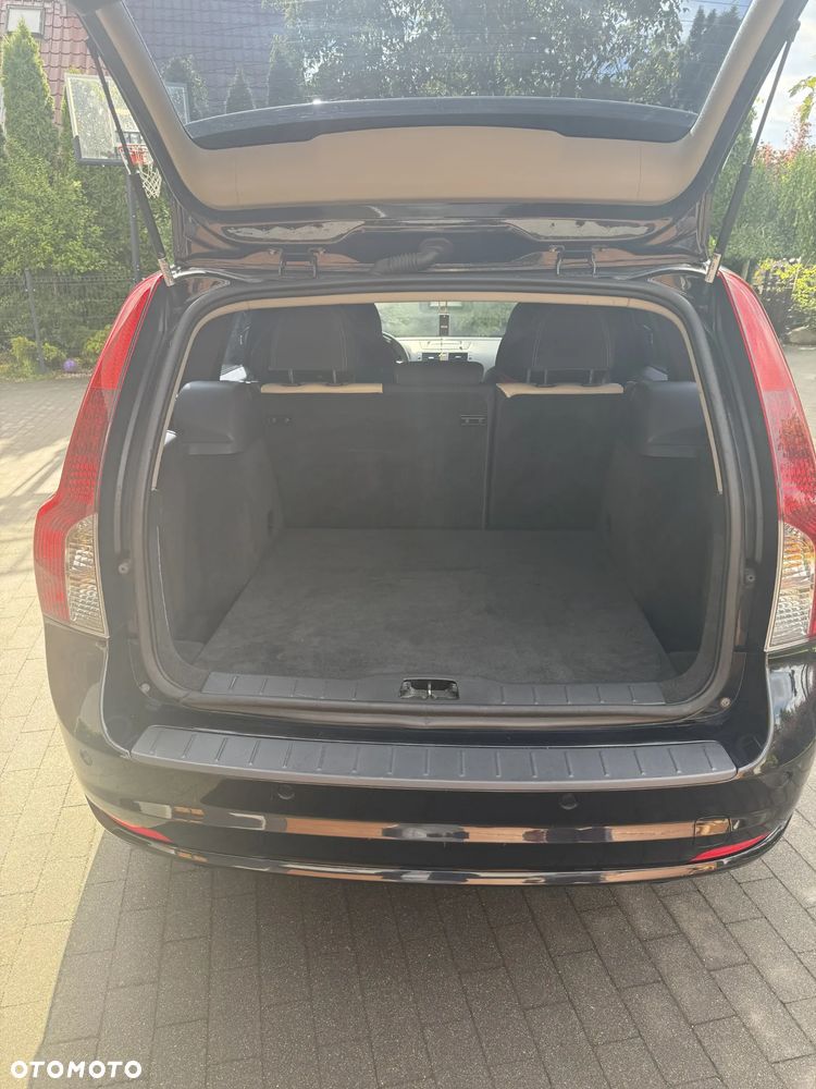 Volvo V50 D5 R-Design Summum - 13