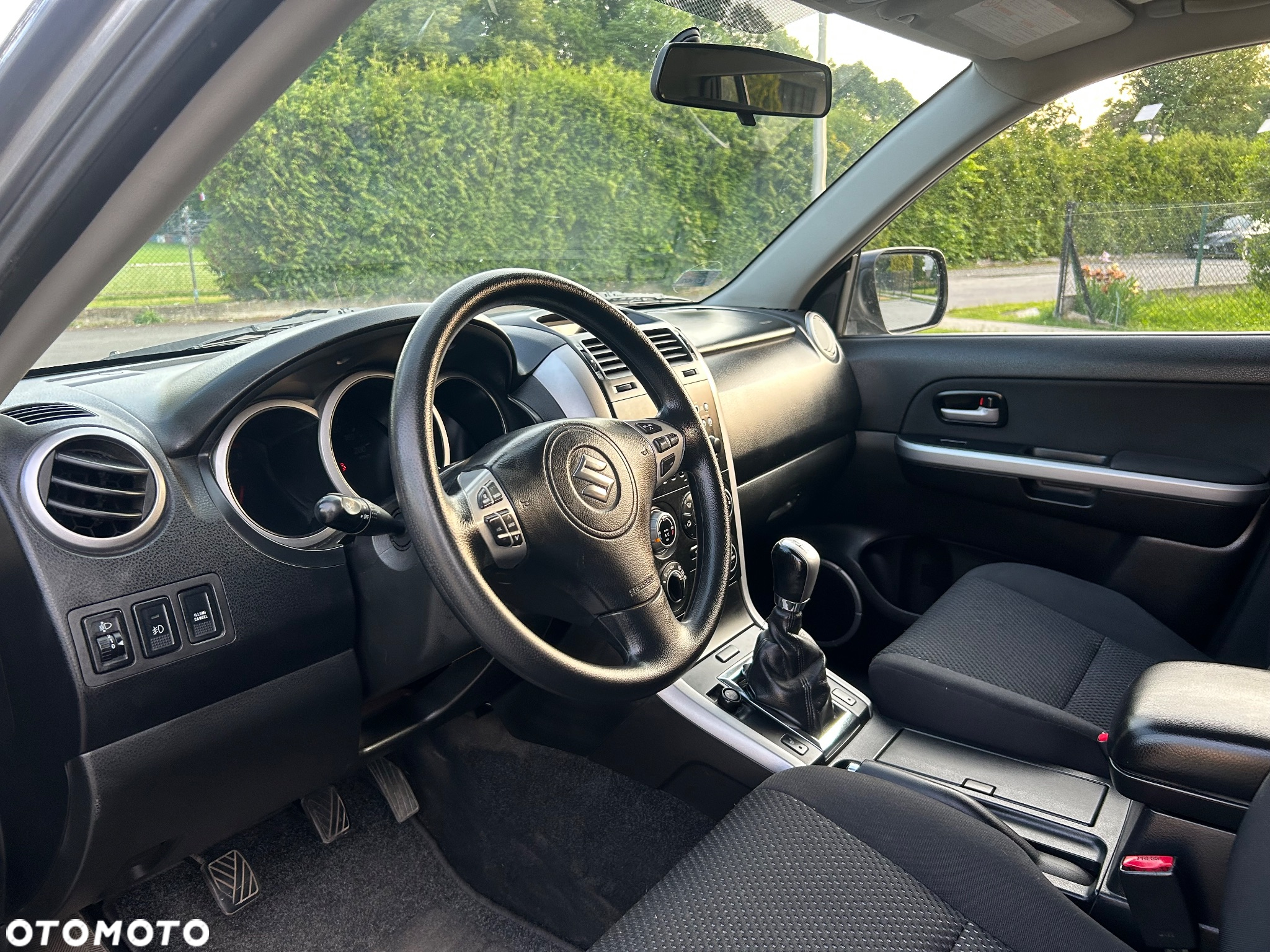 Suzuki Grand Vitara 2.0 - 8