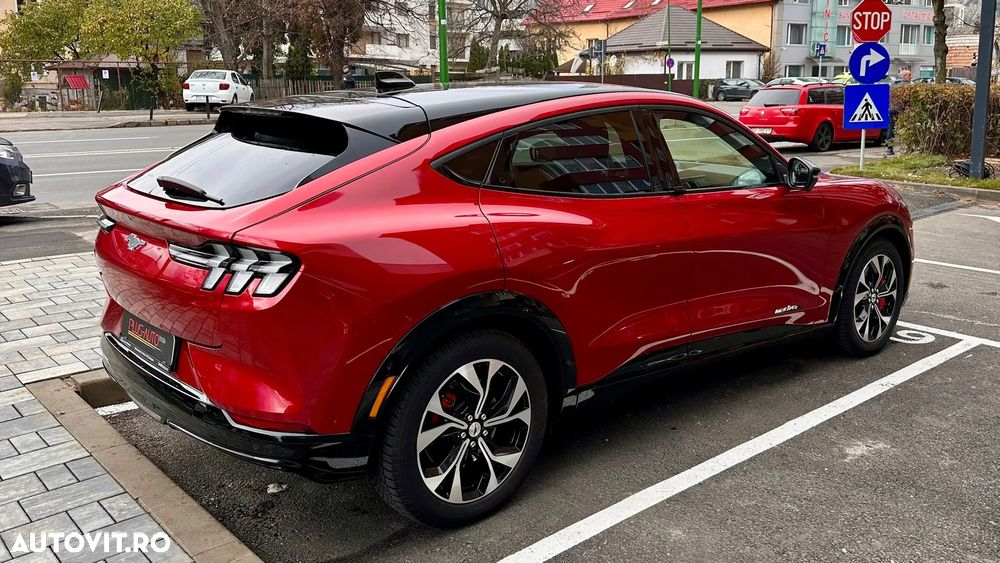 Ford Mustang Mach-E - 7
