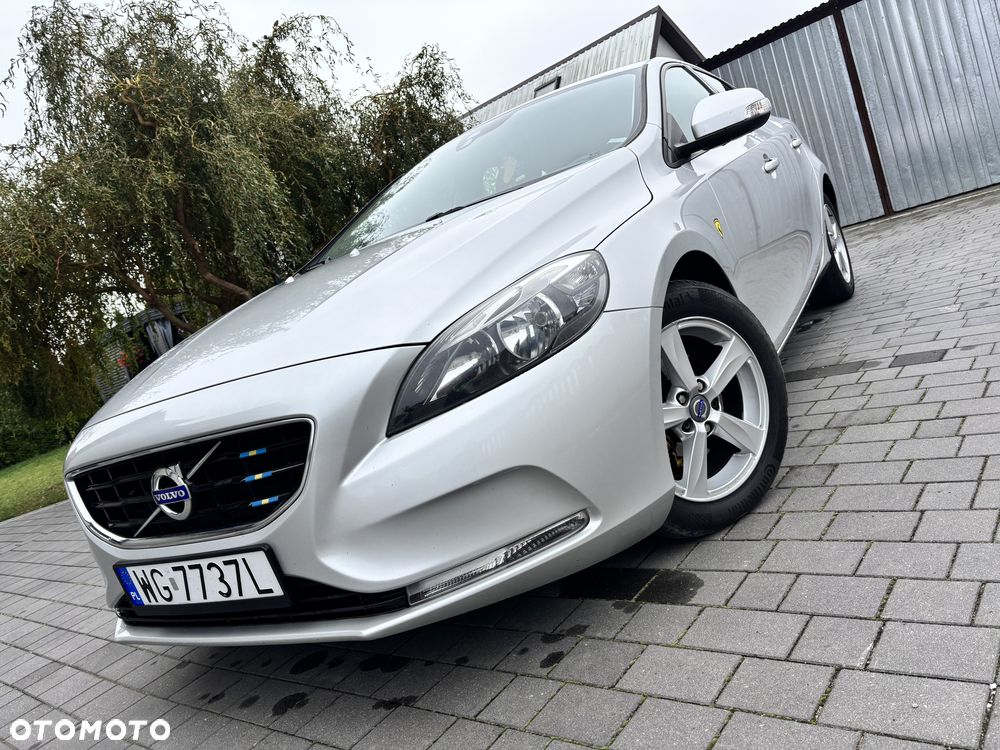 Volvo V40