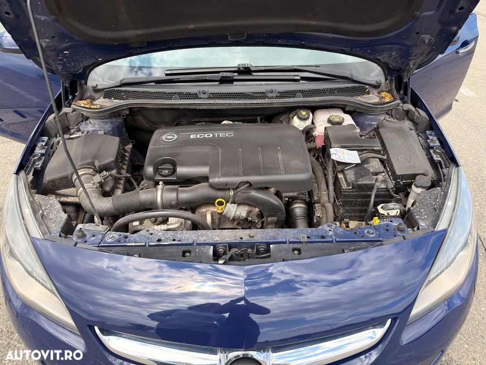 Opel Astra 1.7 CDTI ECOTEC Cosmo - 8