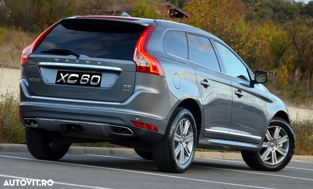 Volvo XC 60 D5 AWD Geartronic Summum - 14
