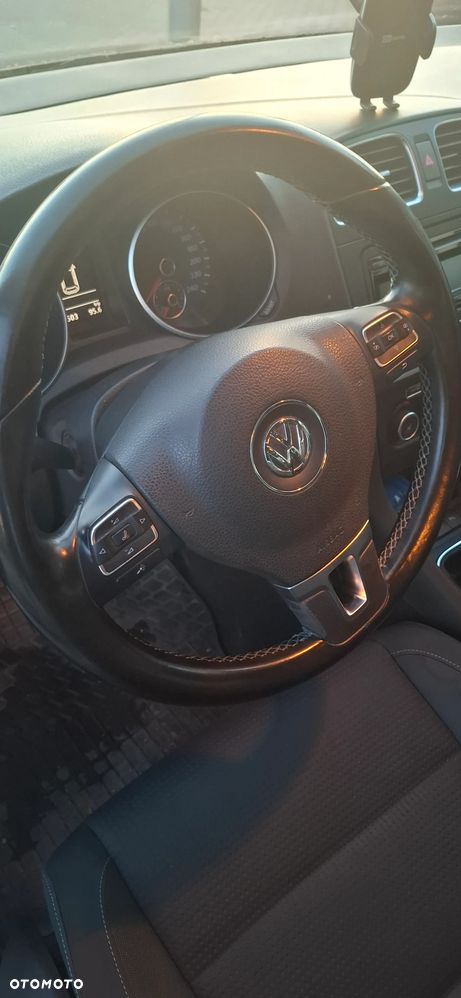 Volkswagen Golf 2.0 TDI DPF MATCH - 6