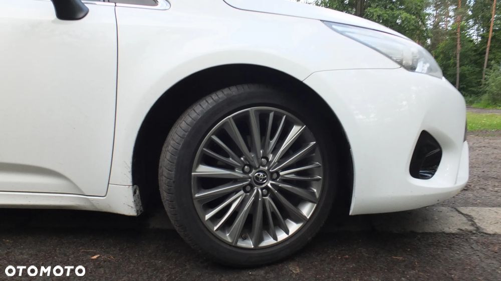 Toyota Avensis 1.8 Active - 5
