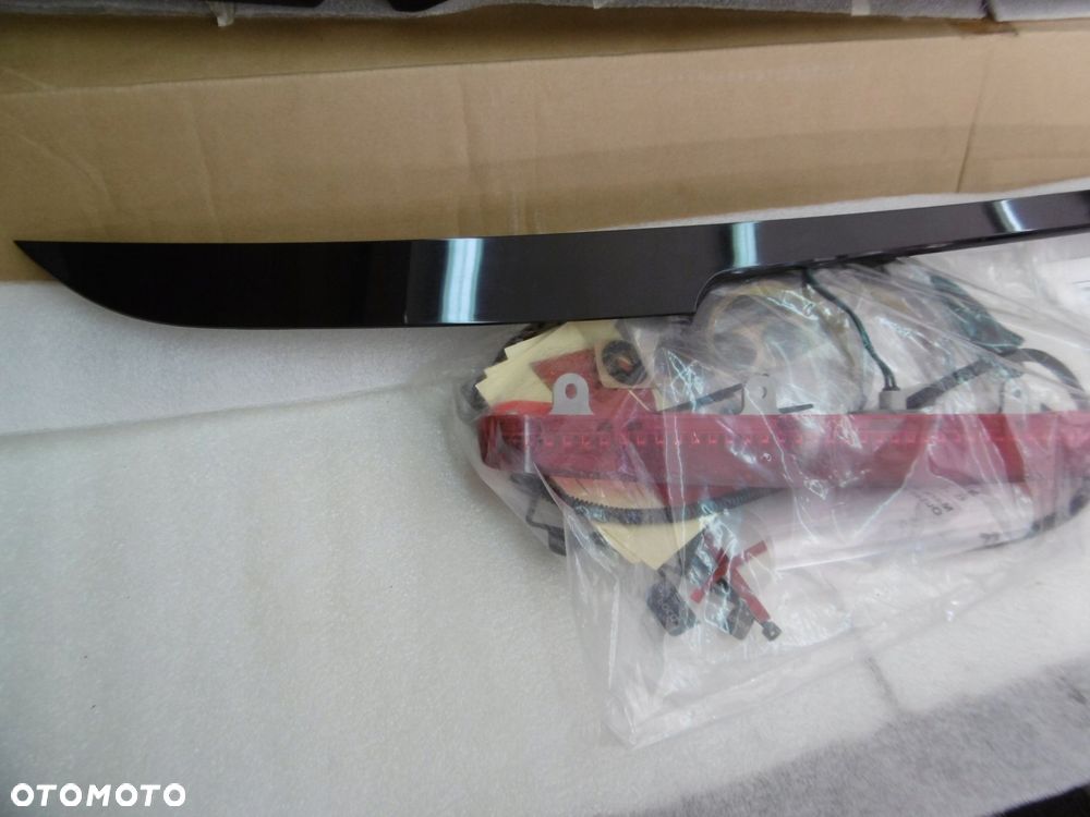 renault fluence - lotka spojler, spoiler klapy - 7