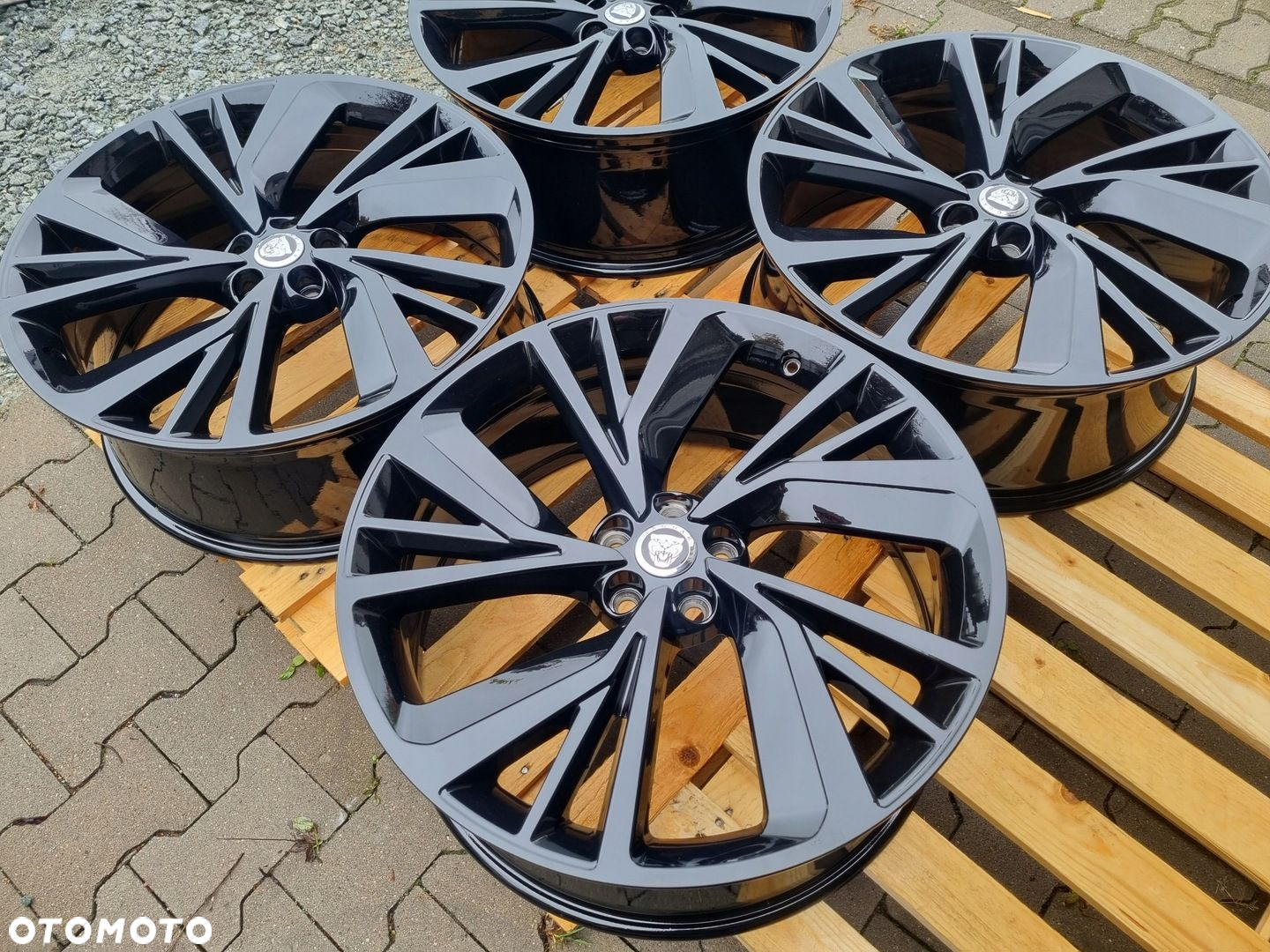 Felgi aluminiowe Jaguar I-PACE 8.5" x 22" 5x108 ET 50,5 - 6