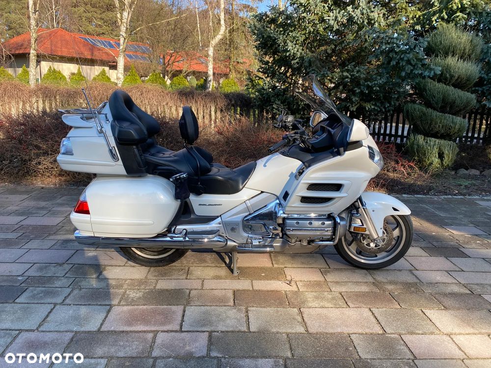 Honda GL - 17