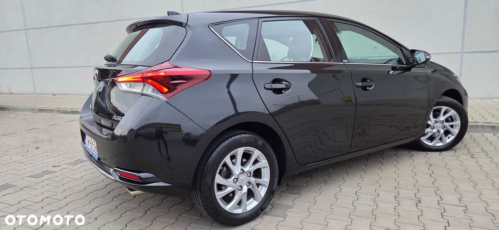 Toyota Auris 1.2 Turbo Edition-S - 10