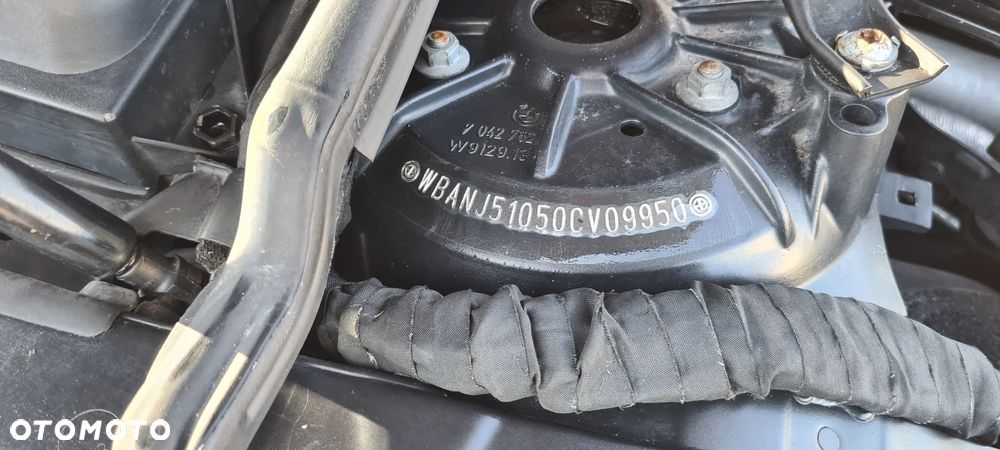 BMW Seria 5 525d - 20