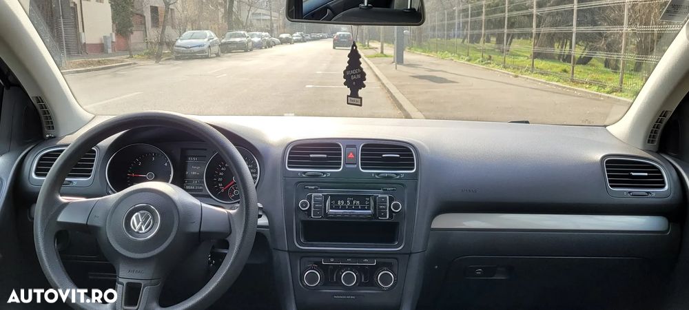 Volkswagen Golf 1.6 TDI DPF Trendline - 9