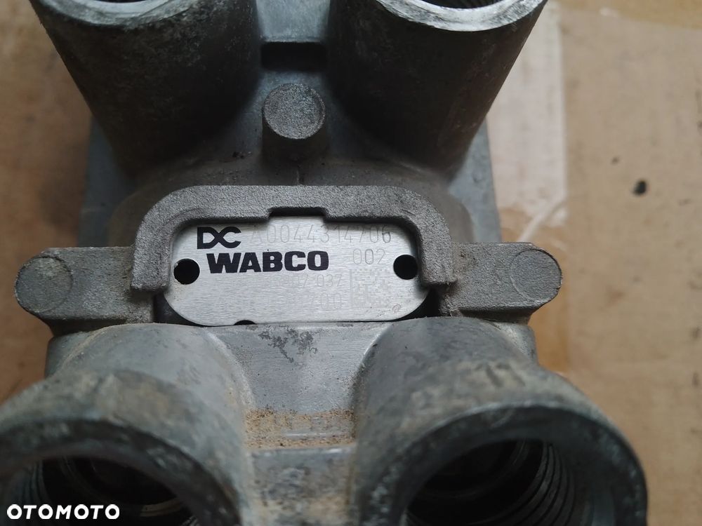 ZAWÓR HAMULCA WABCO MB ACTROS MP4 A0044314706 - 6