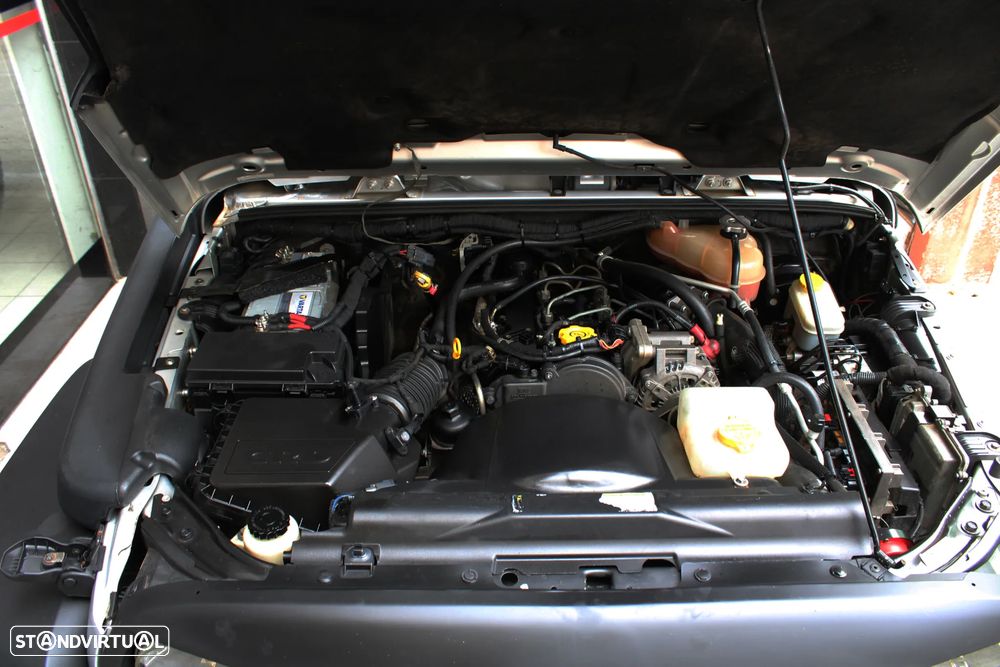 Jeep Wrangler 2.8 CRD ATX Sport - 51