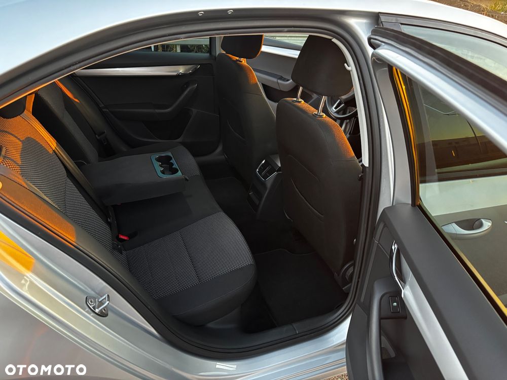 Skoda Octavia 1.4 TSI Ambition - 19
