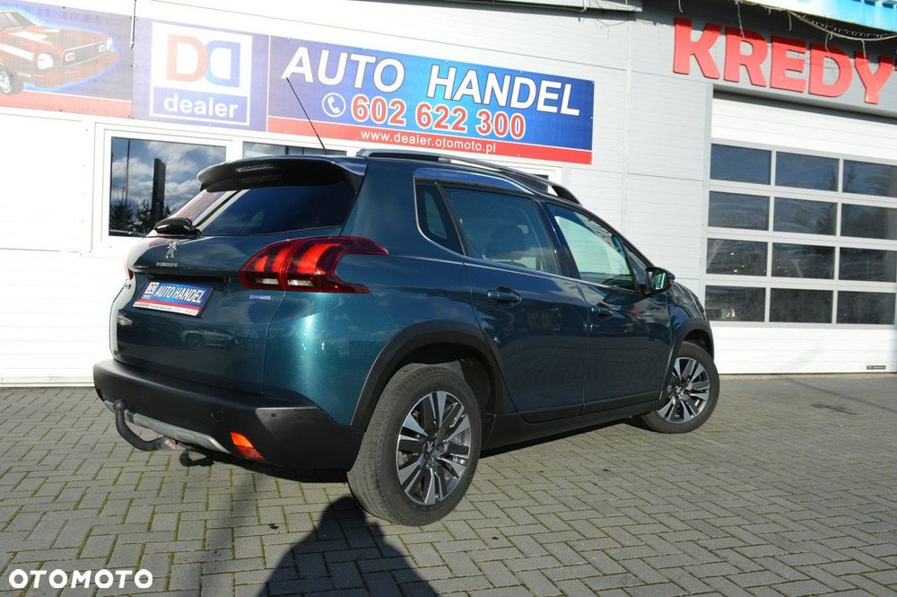 Peugeot 2008 1.2 Pure Tech Style EU6 - 16