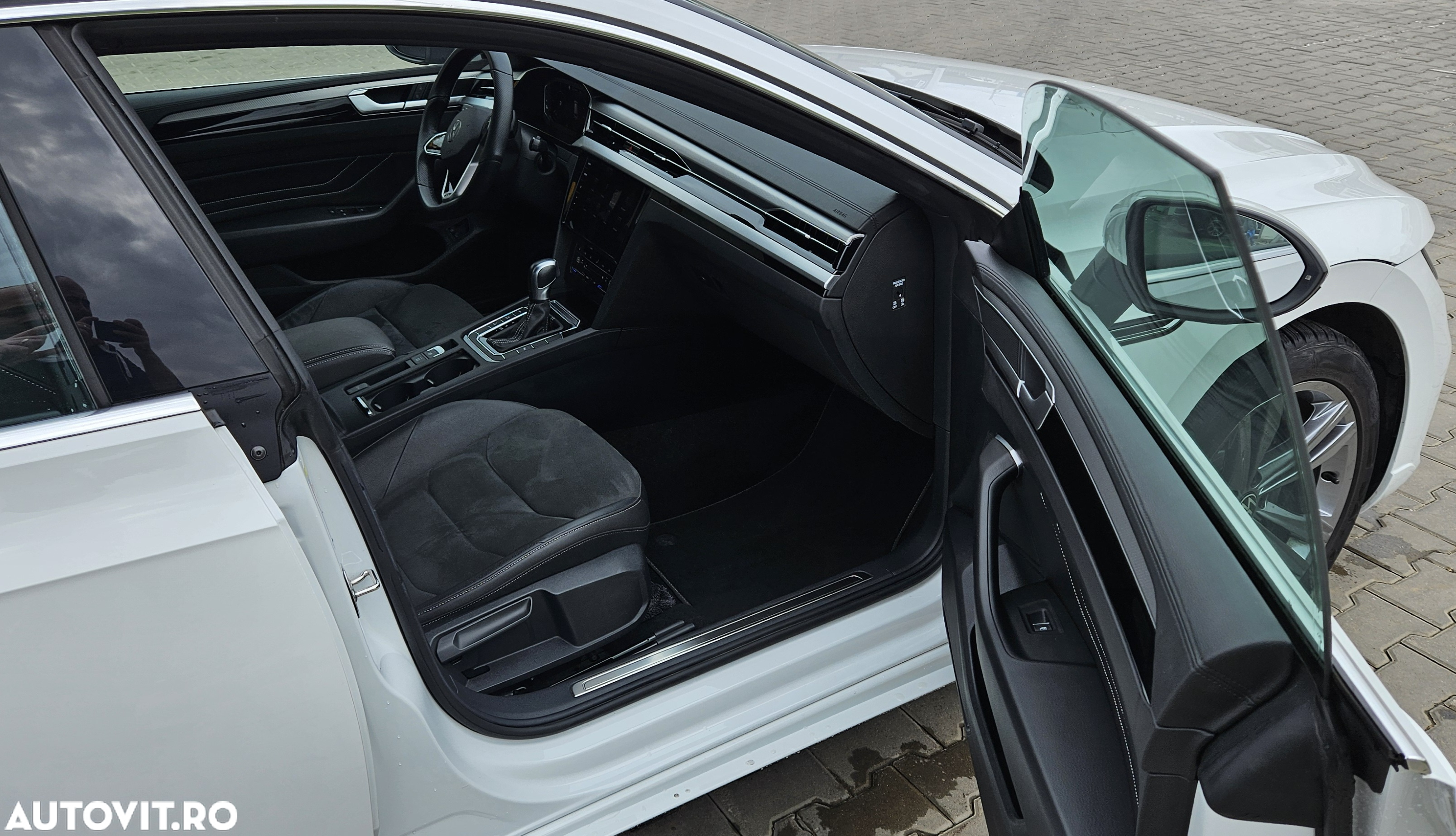 Volkswagen ARTEON Shooting Brake 1.4 eHybrid OPF DSG R-Line - 17