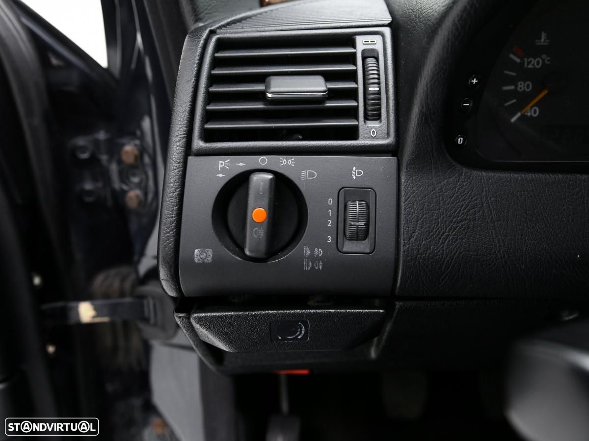 Mercedes-Benz C 220 - 13