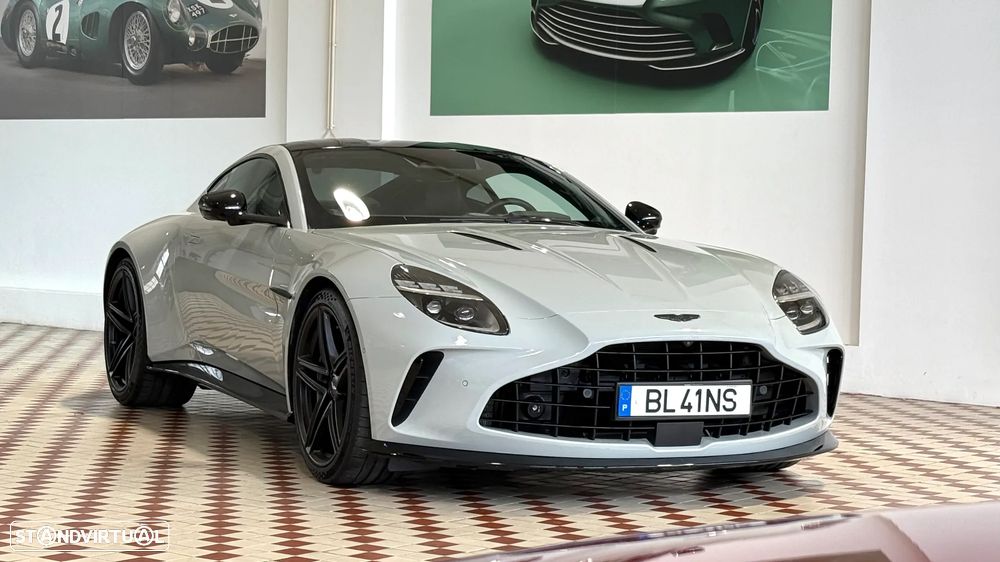 Aston Martin Vantage Coupe V8 - 6