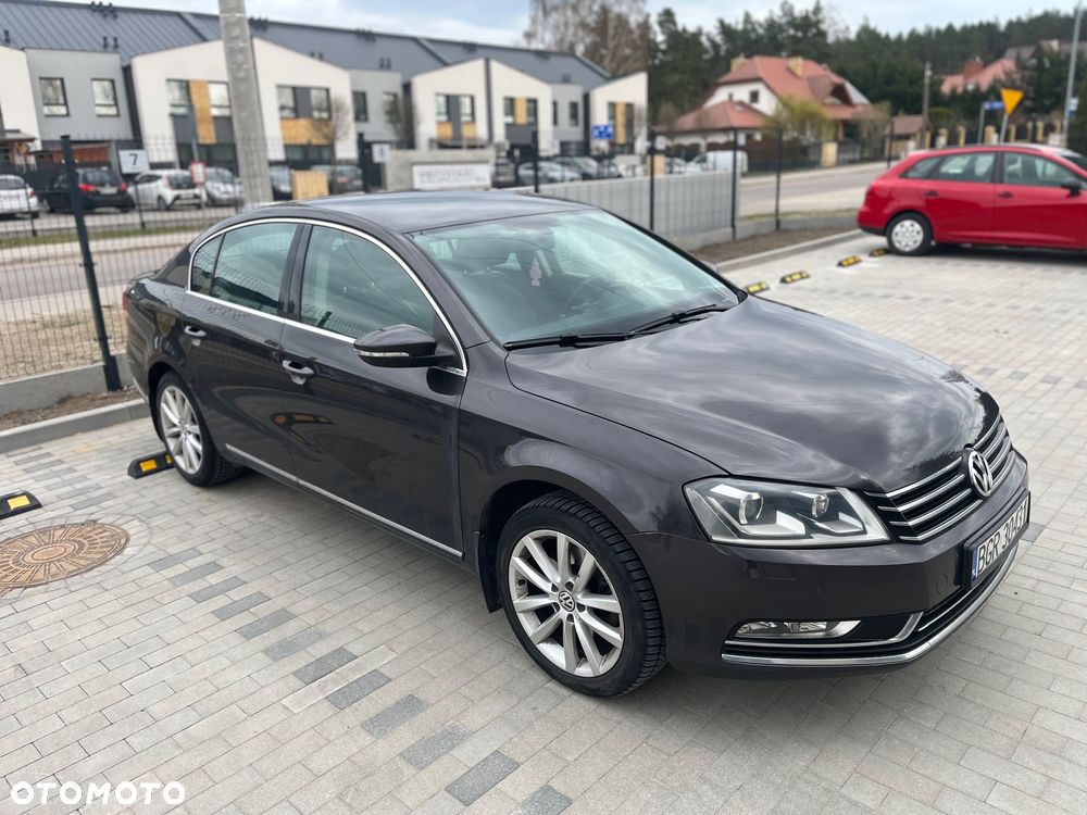 Volkswagen Passat 2.0 TDI Comfortline DSG - 6
