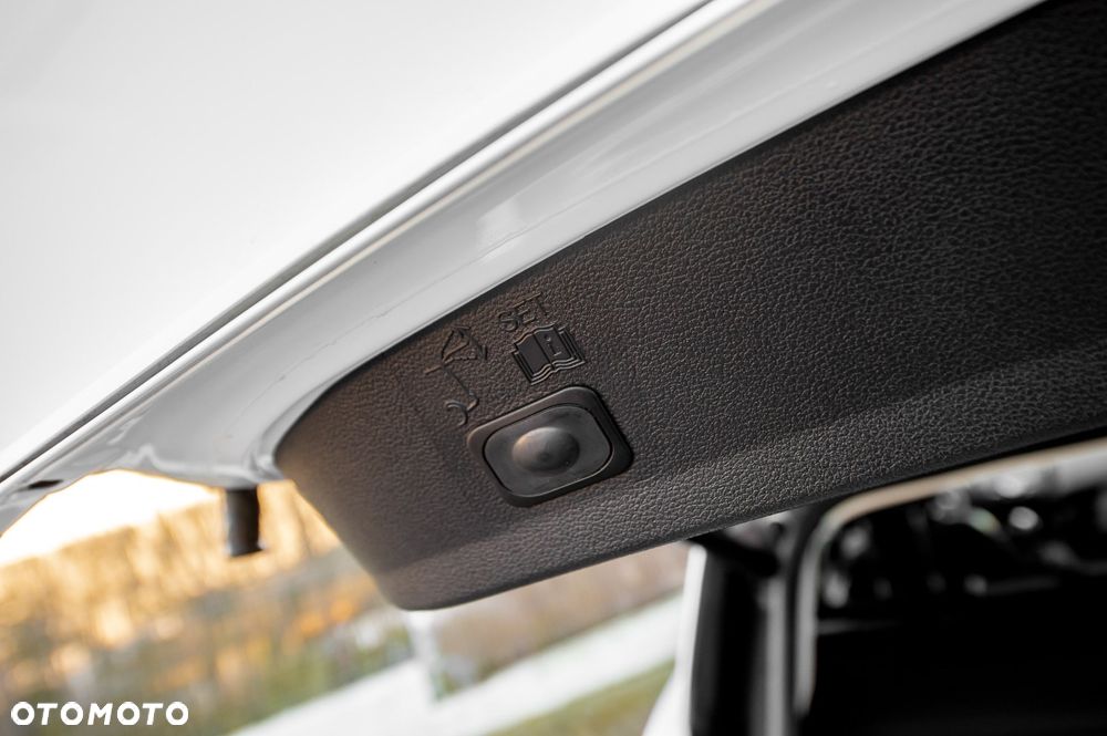 Ford Kuga 2.0 TDCi 4x4 Titanium - 14