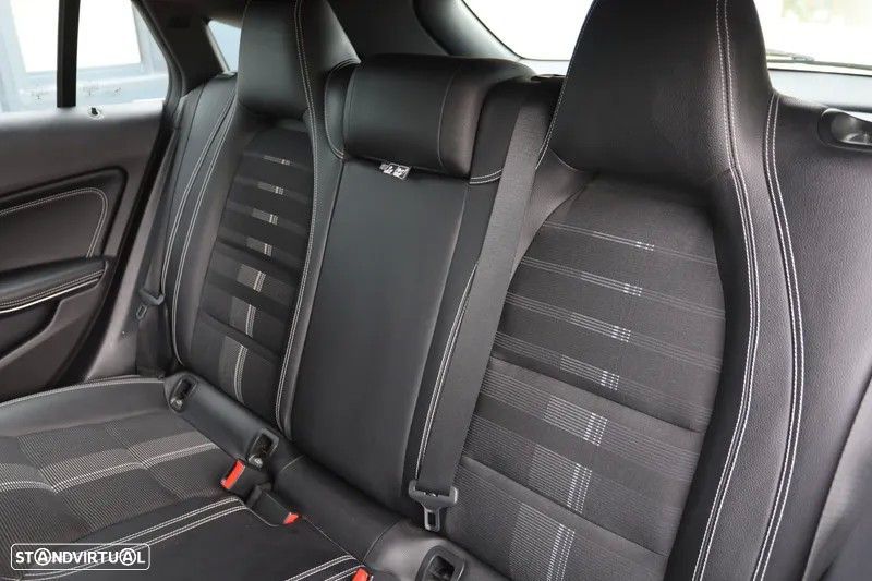 Mercedes-Benz CLA 180 d Shooting Brake Urban - 18