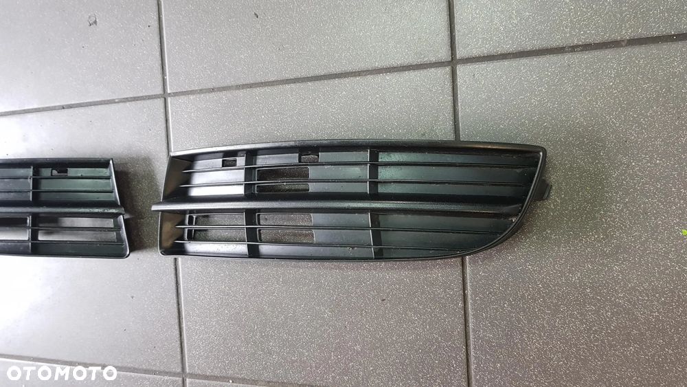 KRATKA ATRAPA ZASLEPKA ZDERZAKA VW TOURAN 03-07r 1T0853665 1T0853666 - 2