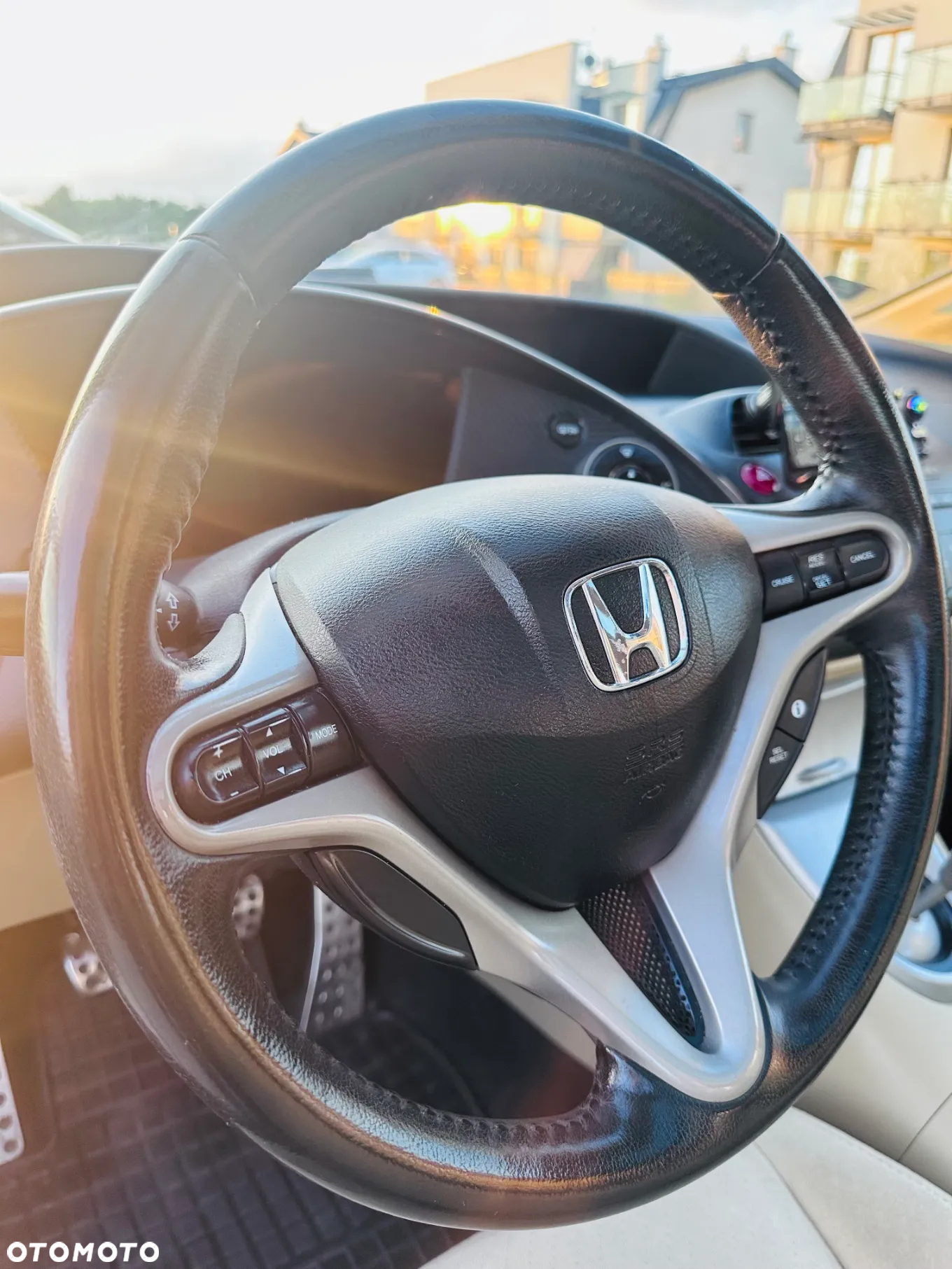 Honda Civic 1.8 Comfort - 14
