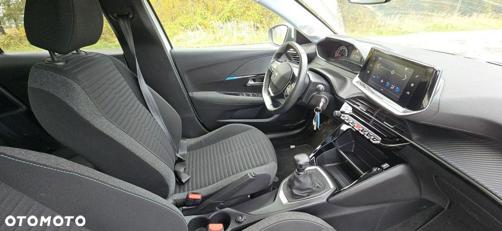 Peugeot 208 - 27