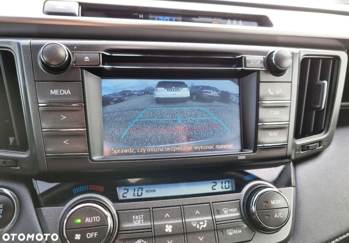 Toyota RAV4 - 25