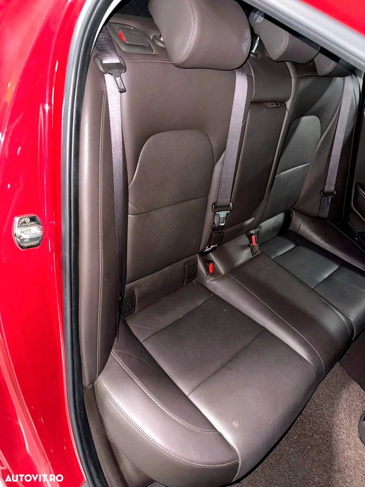 Kia Stinger 2.0 T-GDI GT Line - 10