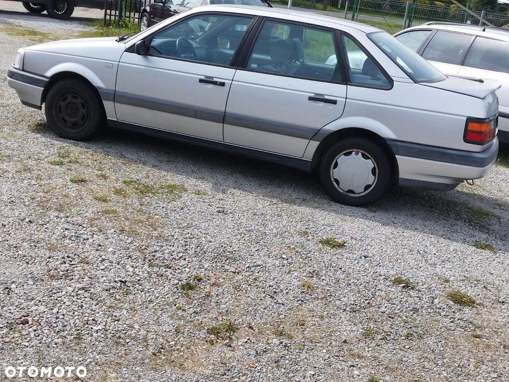 Volkswagen Passat 2.0 GL - 2