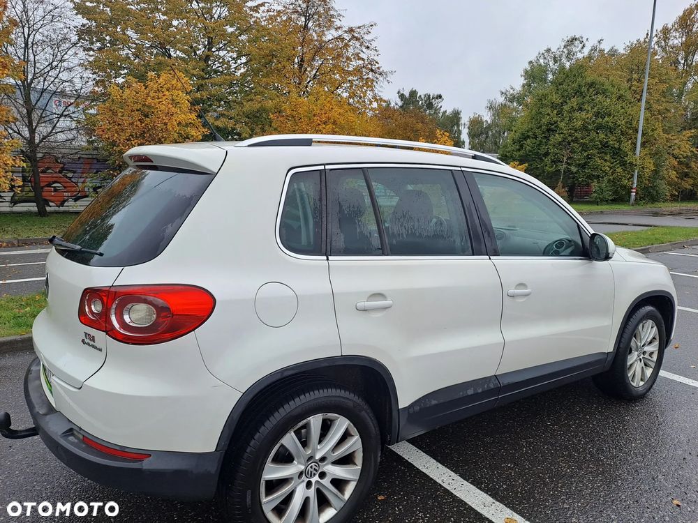 Volkswagen Tiguan - 2