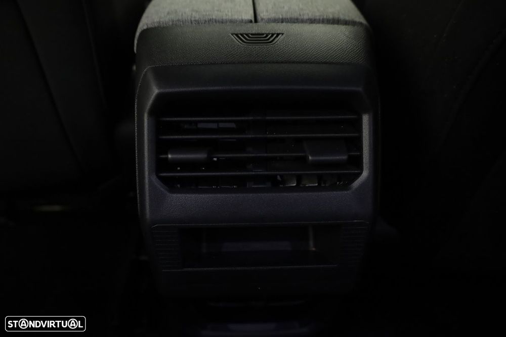 Peugeot 3008 1.2 Hybrid Allure e-DCS6 - 23