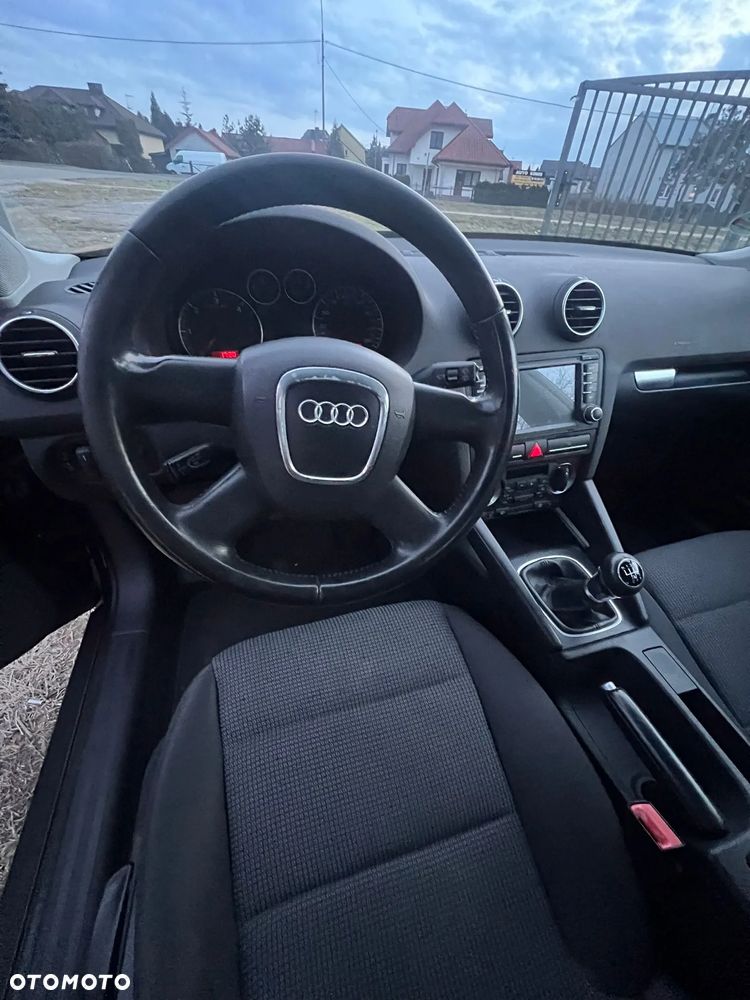 Audi A3 Sportback 2.0 TDI DPF Ambition - 9