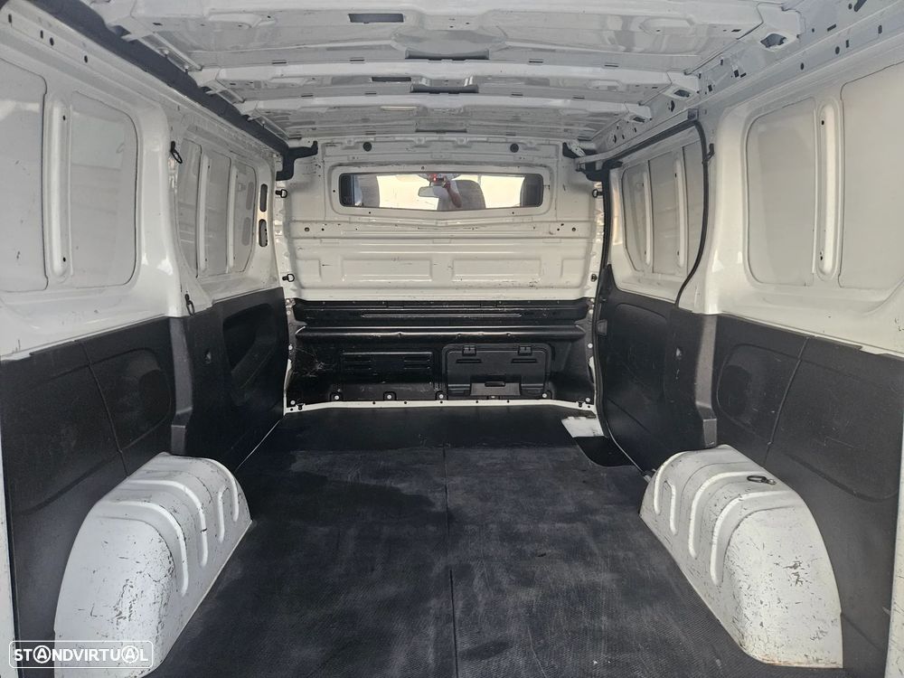 Opel Vivaro 1.6 CDTI Biturbo - IVA Dedutível - 8