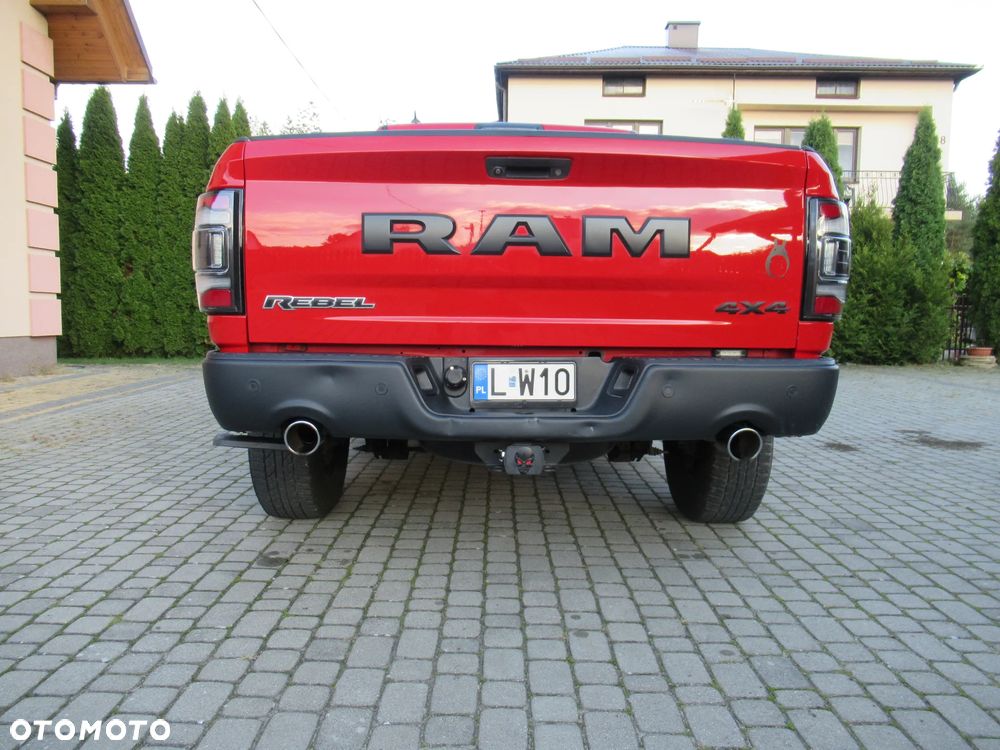 Dodge RAM 1500 5.7 4x4 - 8