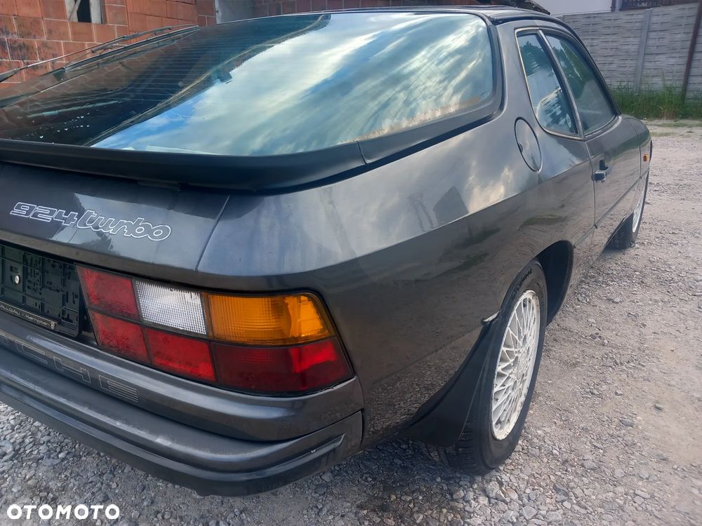 Porsche 924 - 10