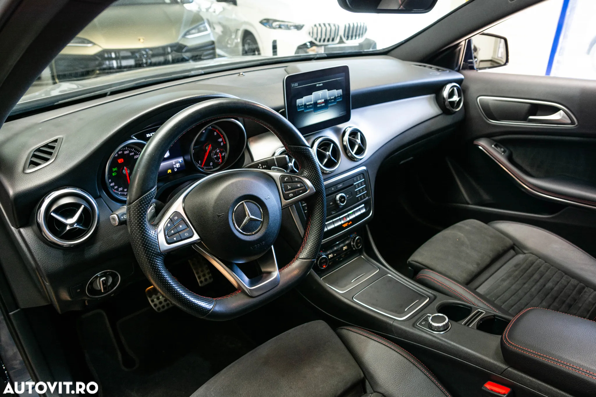 Mercedes-Benz GLA 200 d Aut. - 28