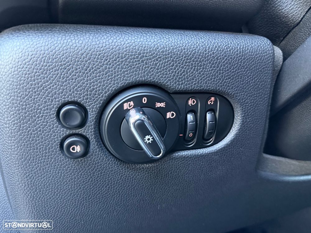 MINI 5 Portas One Sport Edition - 19