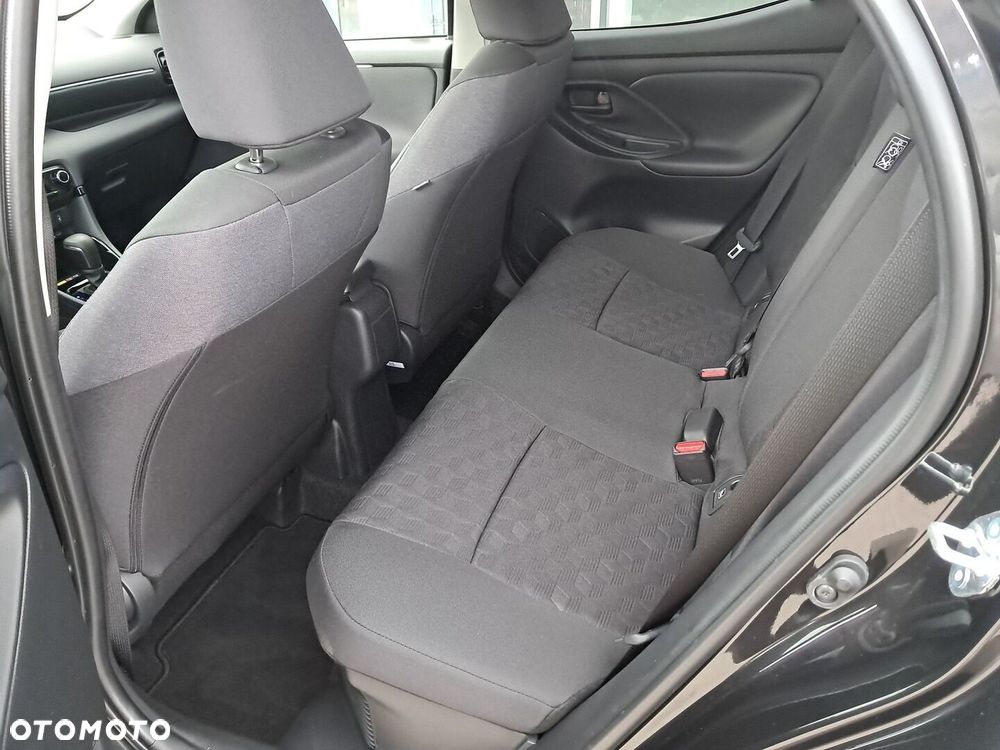 Toyota Yaris Hybrid 1.5 Style - 13