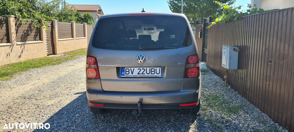 Volkswagen Touran 1.9 TDI DPF Conceptline - 3